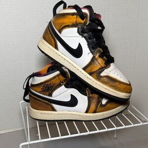 Air Jordan 1  SE Mid Wear-Away Kids' Sneakers - White, Black, and Gold 12c